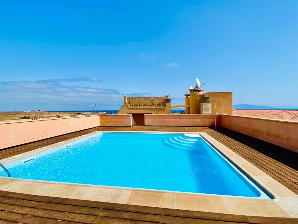 Rooftop Pool Apartment คอร์ราเลโฮ ภายนอก รูปภาพ