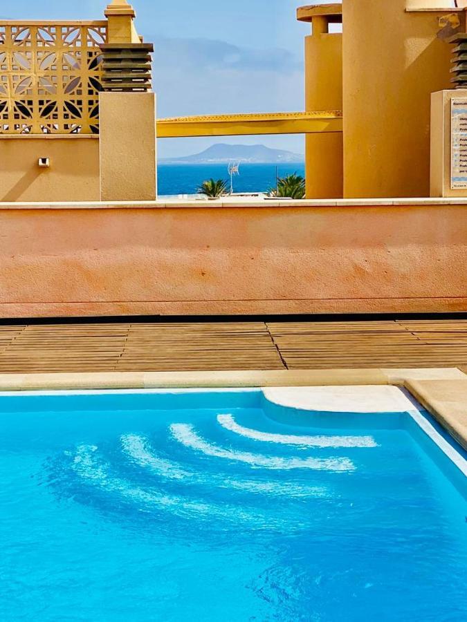 Rooftop Pool Apartment คอร์ราเลโฮ ภายนอก รูปภาพ